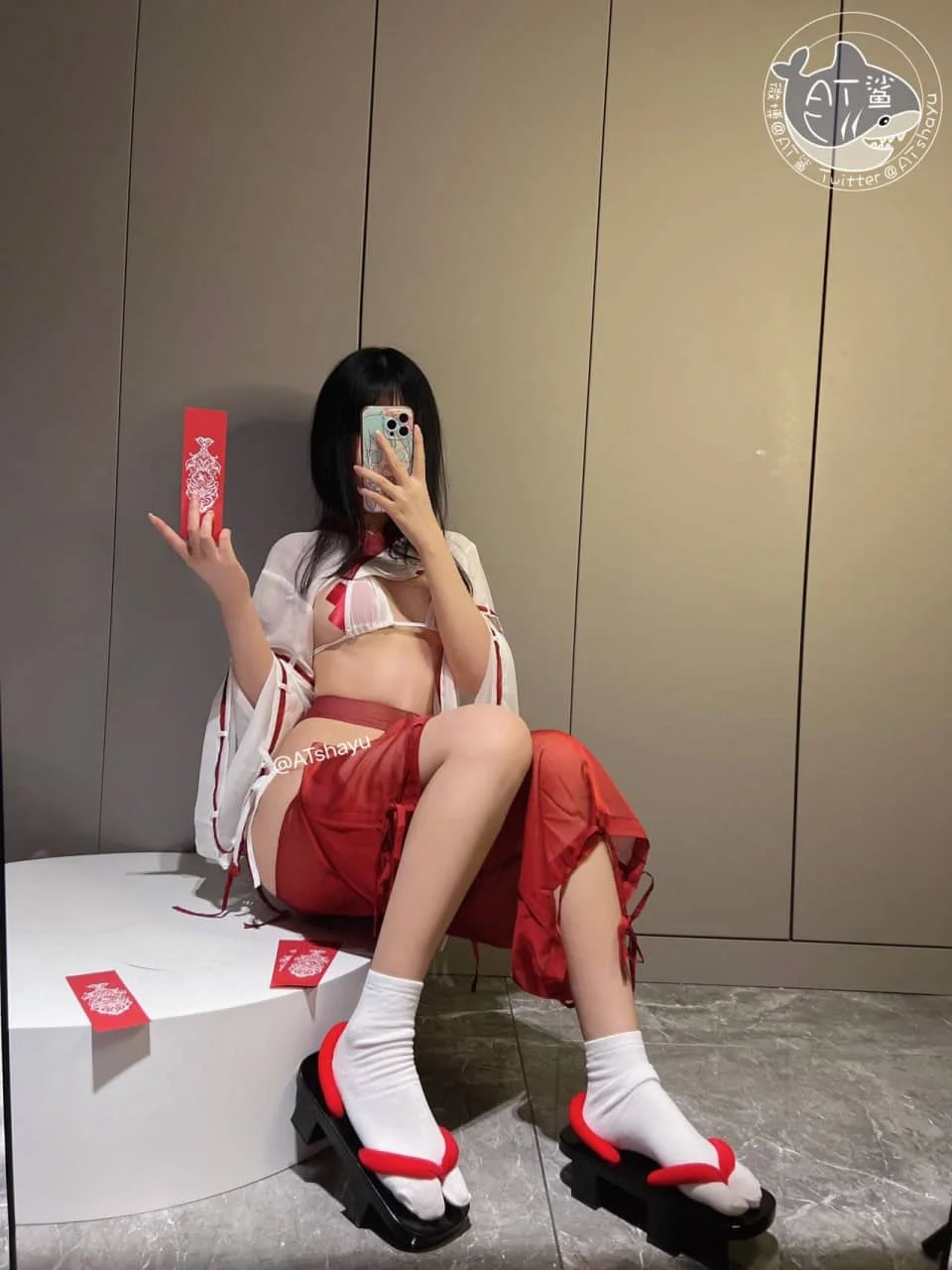 AT鲨-反差巫女