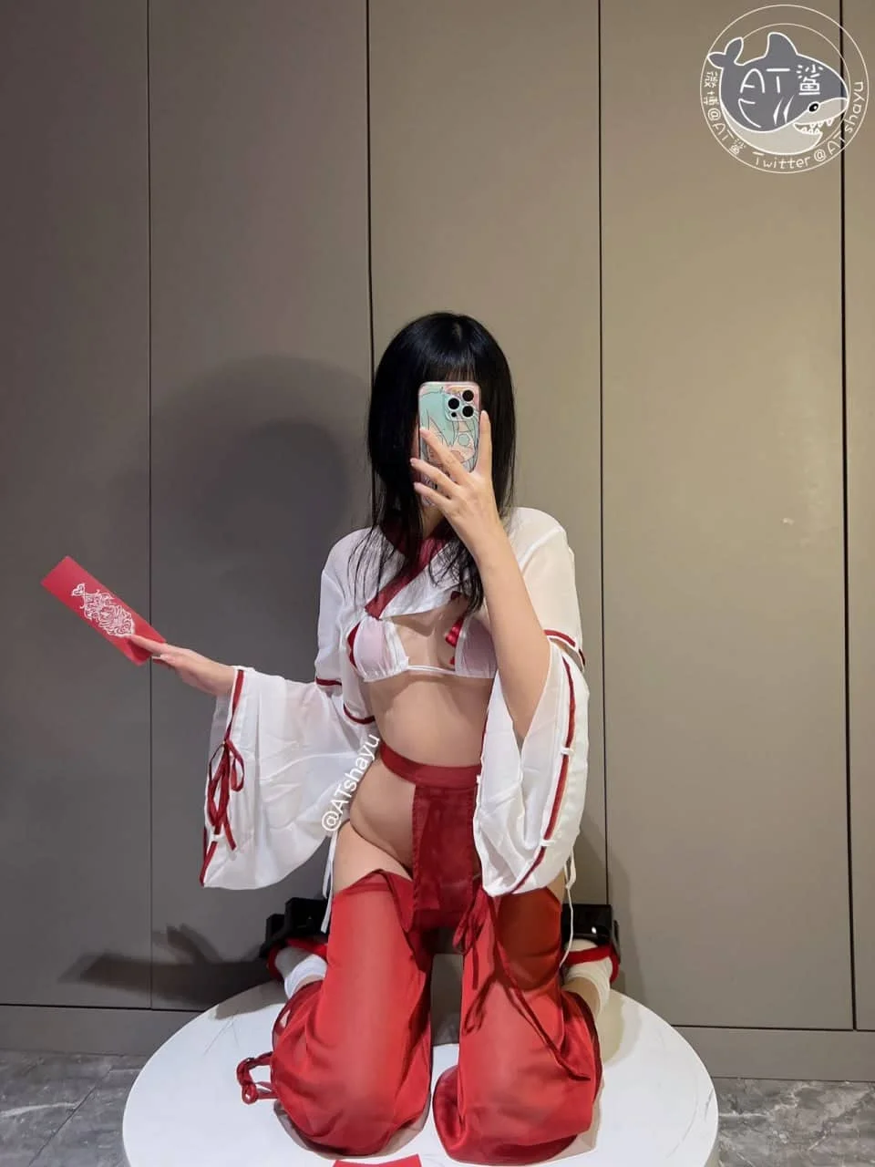 AT鲨-反差巫女
