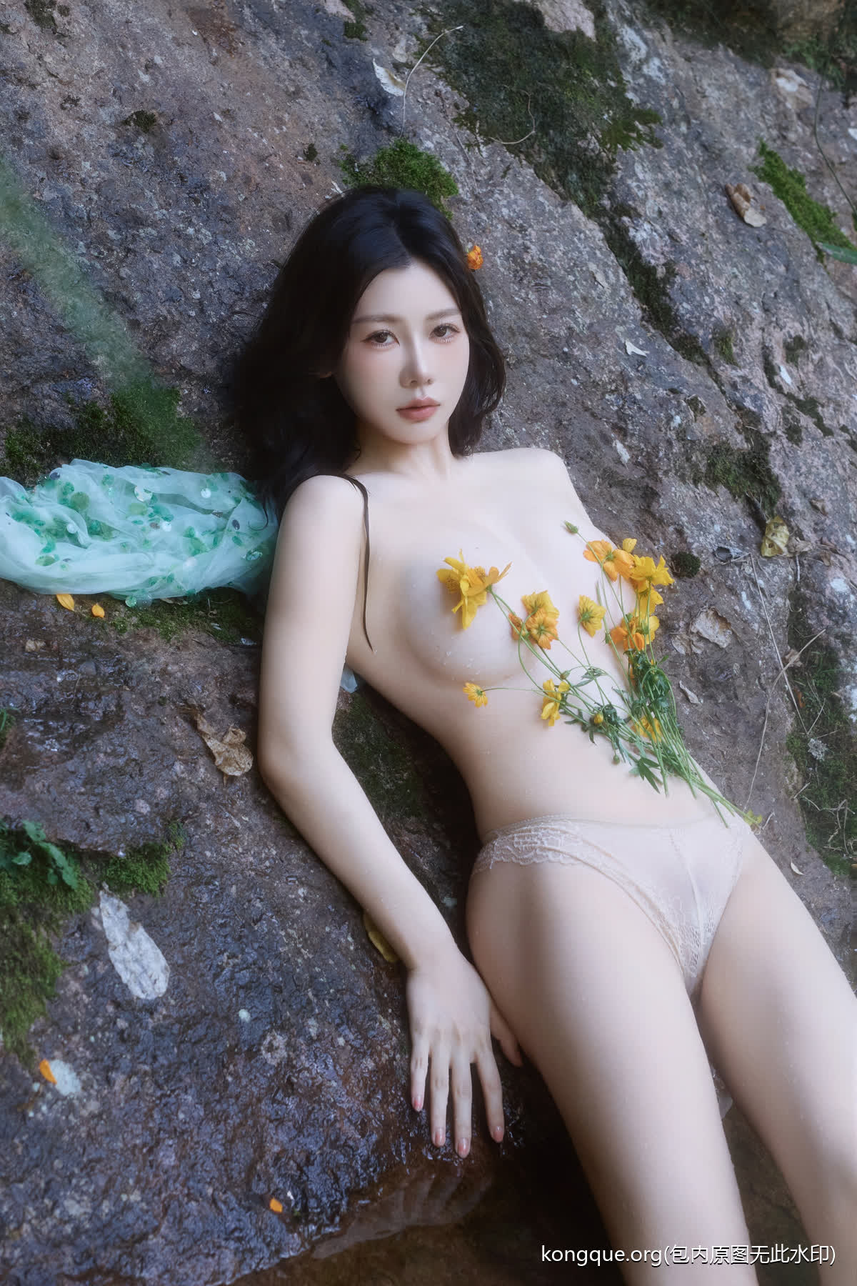 003.尹甜甜 - 内购无水印 户外小溪_c (52)
